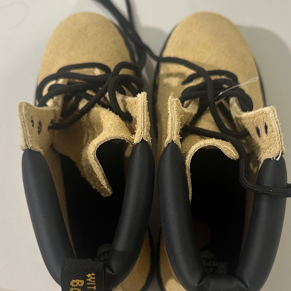 Dr. Martens Tan Ankle Boots NWT - Picture 4 of 5